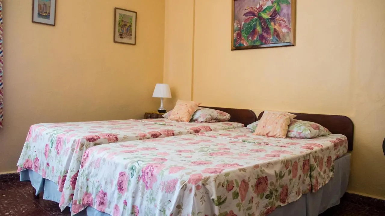 Guest house House Of Erabo Hotel Runaway Bay